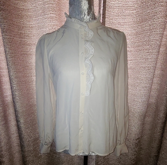 Sézane Cream Blouse with Bishop Sleeves and Peter Pan Collar - Picture 7 of 10